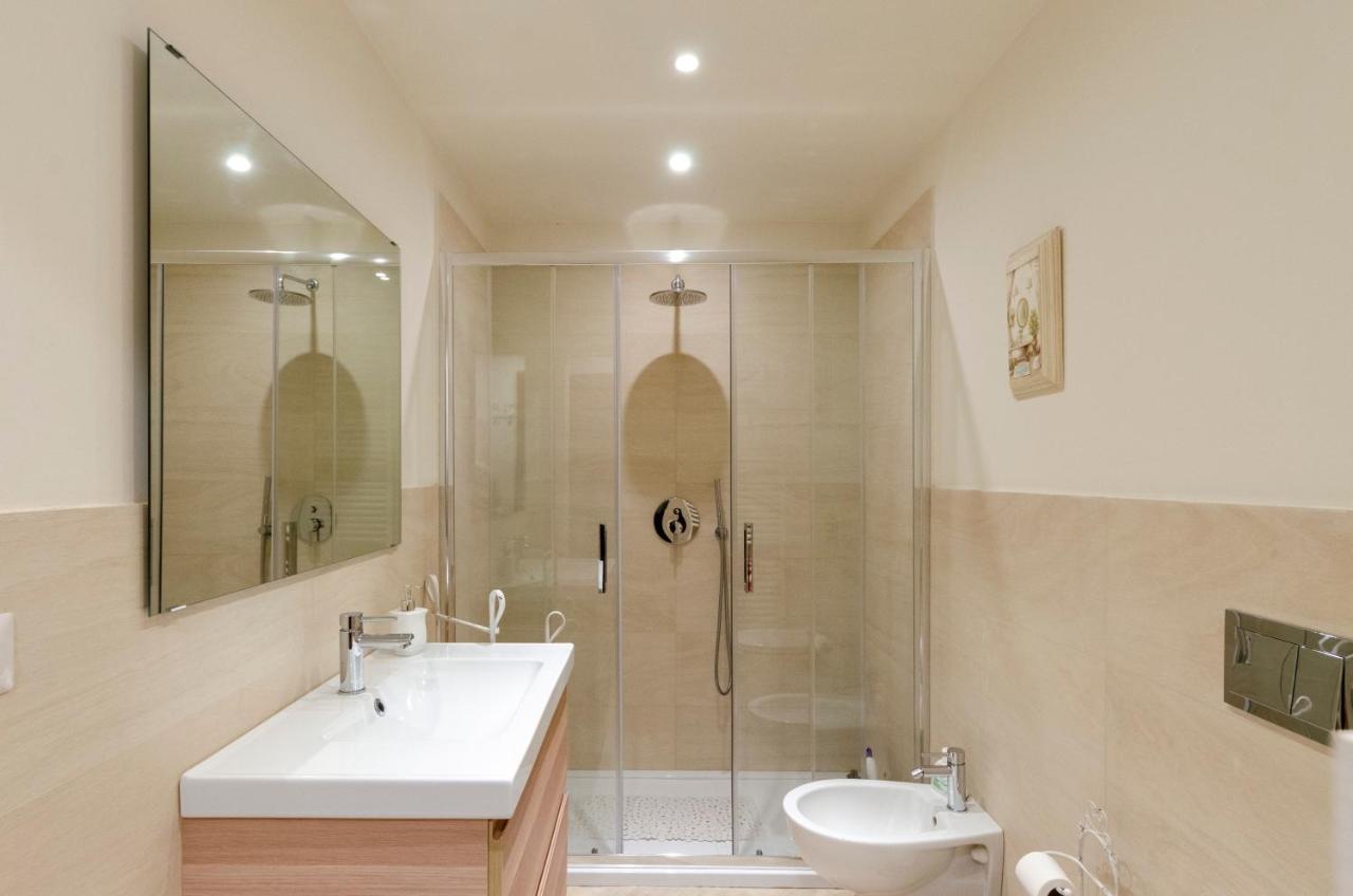 Mazzini 43 Apartment 85 Mq 2B/1B & Parking Rapallo Kültér fotó